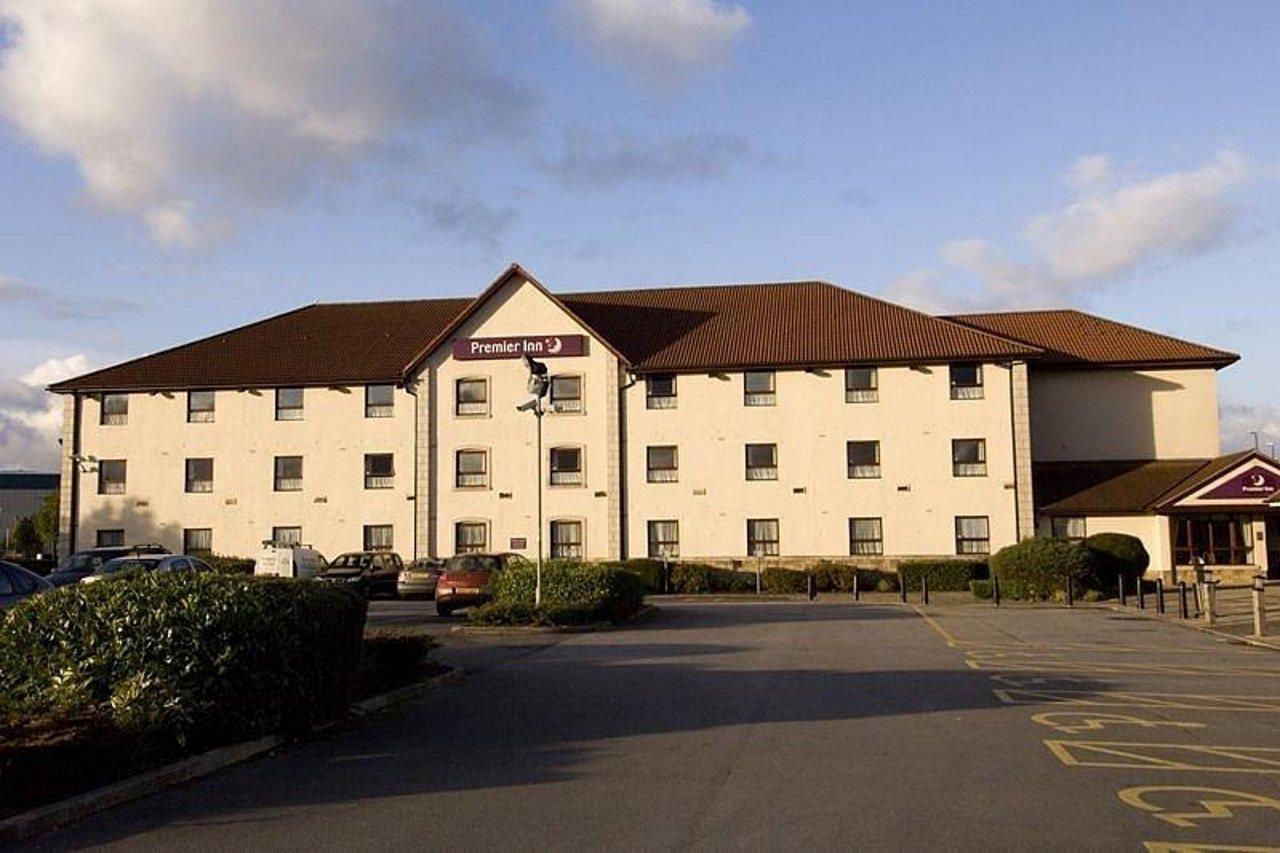וורינגטון Premier Inn Haydock Park/M6 J23 מראה חיצוני תמונה