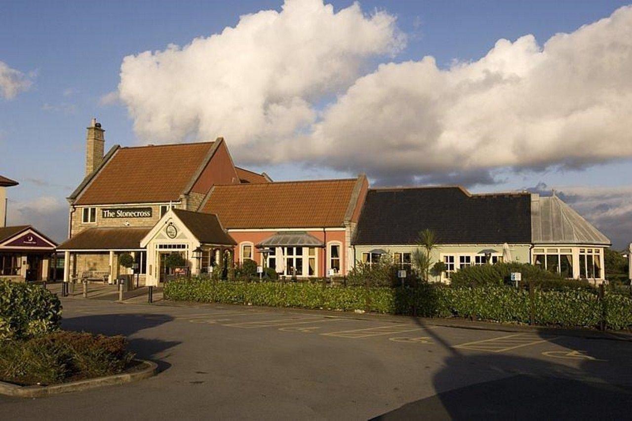וורינגטון Premier Inn Haydock Park/M6 J23 מראה חיצוני תמונה