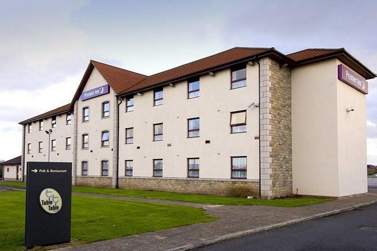 וורינגטון Premier Inn Haydock Park/M6 J23 מראה חיצוני תמונה