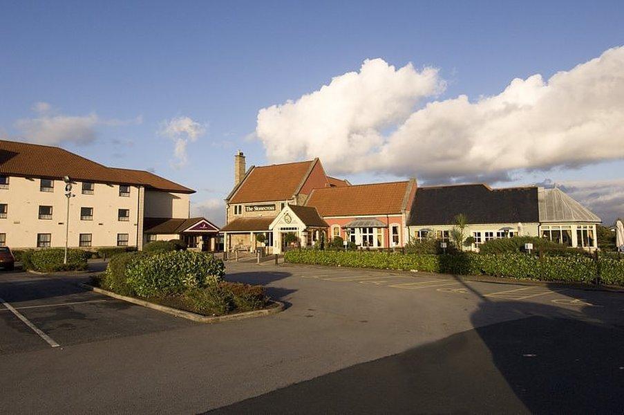 וורינגטון Premier Inn Haydock Park/M6 J23 מראה חיצוני תמונה
